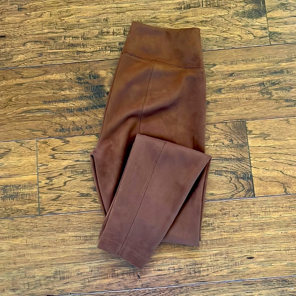WHBM Runway Leggings